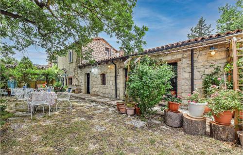  Awesome home in S, Giuliano del Sannio with 3 Bedrooms and WiFi in San Giuliano del Sannio