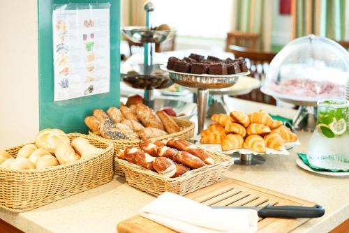 Hotel Astoria - image 2