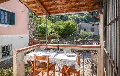  Stunning Home In Gallicano Fraz, Bologn in Bolognana