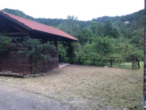 Era del Cinghiale Bianco, intera cascina nel Parco di Piana Crixia