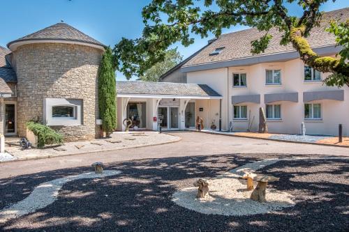 Brit Hotel Causse Comtal Gages le Haut