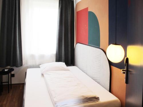 B&B München - The Dot | 24/7 Checkin - Bed and Breakfast München