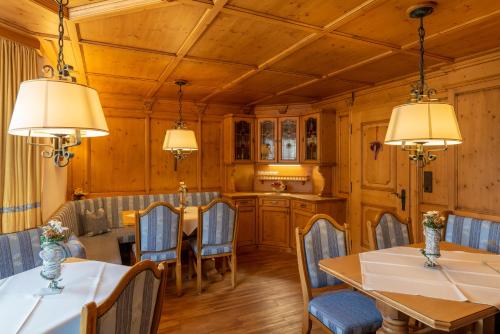 طعام و مشروبات, Landhaus Marion in هولزجاو