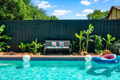 Dallas Oak Lawn Oasis w/ Private Pool, Hot Tub in Dallas, USA