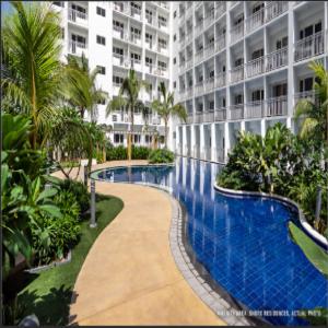 Extravagant Staycation at the Shore — Hotel in Manila