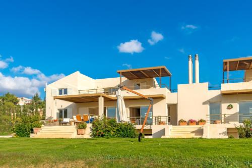 Legrena Beach Villa