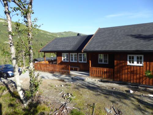 Ny hytte i flott turterreng in Kravik