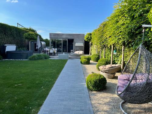 La chambre du puits avec 2 jacuzzis , sauna et Hammam privatif photo 3