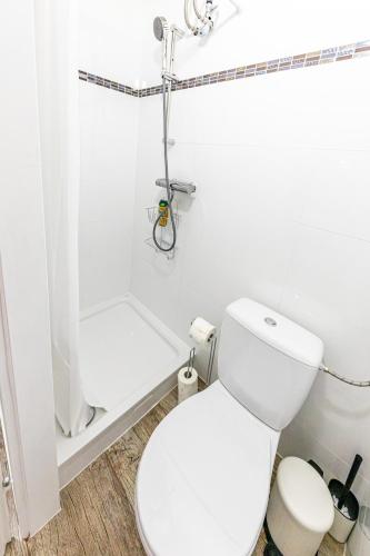 Premium City Apartment with Free Garage Parking included! Close to metro U2 and Vienna Congress Center!, Vienna (photo 8)