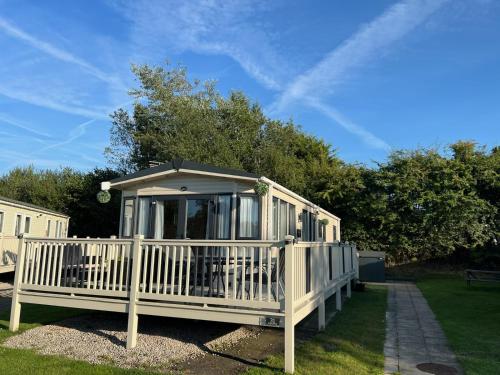 8 Berth Static Caravan Haven Marton Mere Blackpool – khách sạn tại Marton