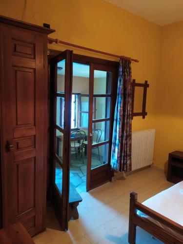 Double studio room in front of the sea, Tsagarada (zdjęcie 3)