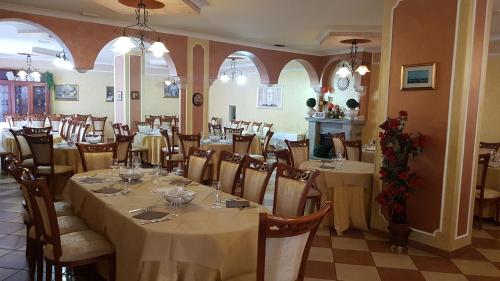 HOTEL RISTORANTE DEGLI AMICI