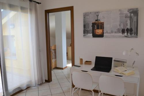 HOME 2020: COME A CASA! FEEL AT HOME! WIE ZUHAUSE!