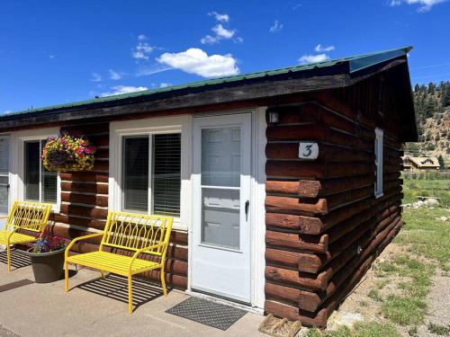Cozy cabin #3 at Aspen Ridge Cabins - South Fork