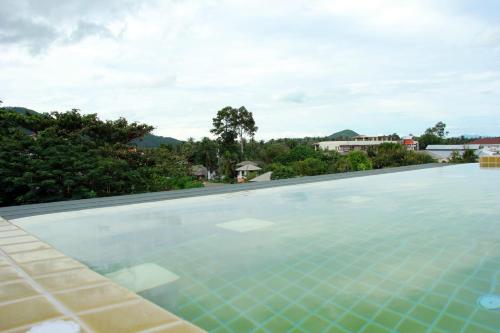 Bể bơi, Cheeky Monkey Samui Hostel in Chaweng
