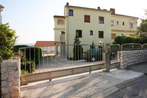 Apartments with a parking space Crikvenica - 9651 - image 10