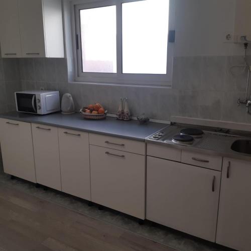Apartment Igrane 10033a - image 3