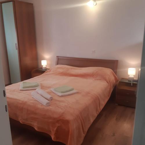 Two-Bedroom Apartment with Balcony and Sea View image 10