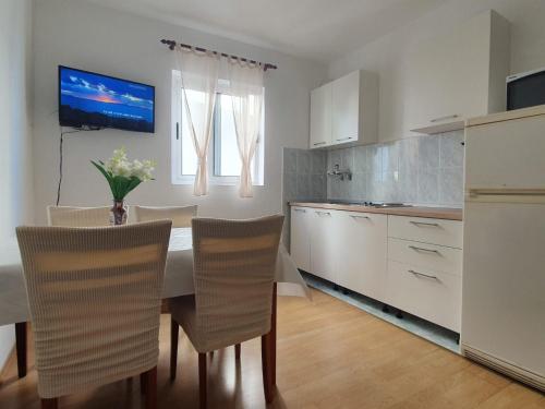 廚房, Apartments by the sea Igrane, Makarska - 10033 in 伊加勒