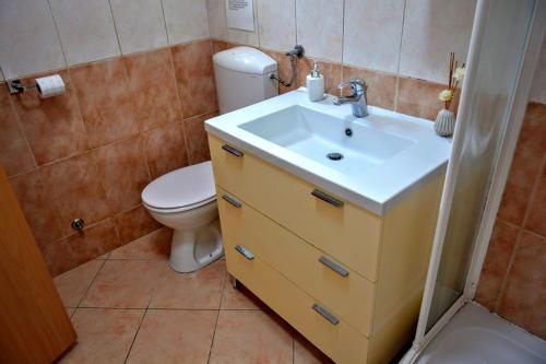 Apartments by the sea Brna Korcula - 10065 - image 13