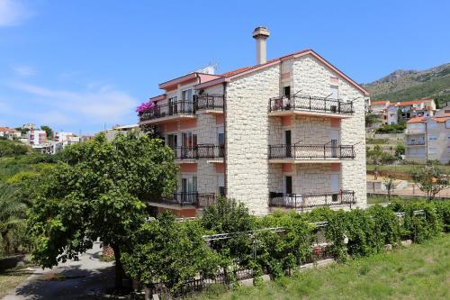 Apartments and rooms by the sea Podstrana, Split - 10301 Podstrana