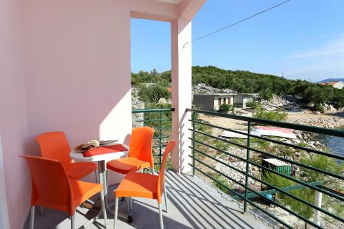 陽台/露台, Apartments by the sea Zuronja, Peljesac - 10123 in 布達加維斯