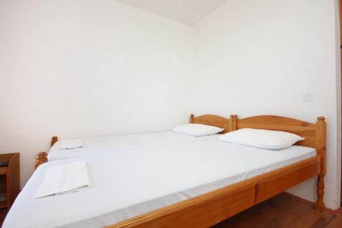 Twin Room Orebic 10192a - image 9