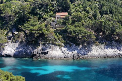 Secluded fisherman's cottage Cove Bacva, Korcula - 9475