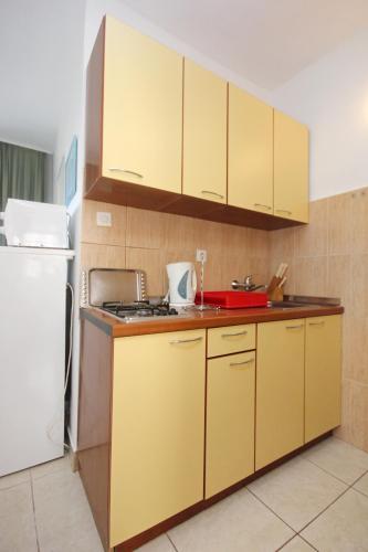 Two-Bedroom Apartment with Terrace image 10