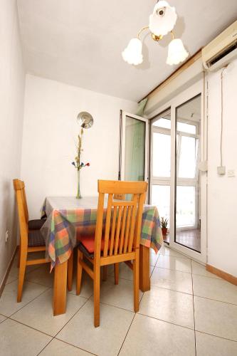 Holiday apartments Split - 10315 - image 14