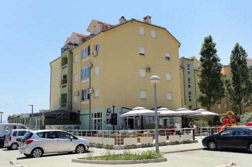 Holiday apartments Omis - 9492 - image 3