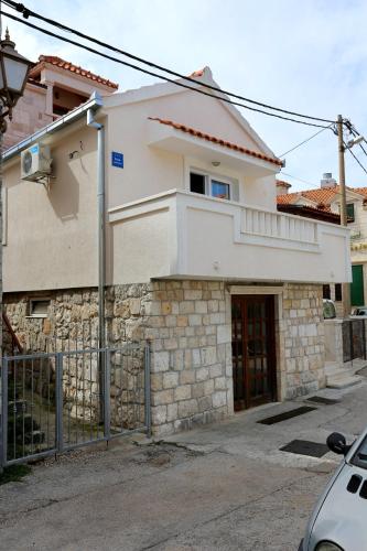  Apartments by the sea Marina, Trogir - 10327 in Marina
