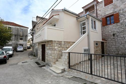 Apartments by the sea Marina, Trogir - 10327 in Marina