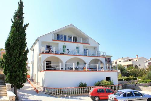  Apartments by the sea Razanj, Rogoznica - 10318 in Rogoznica
