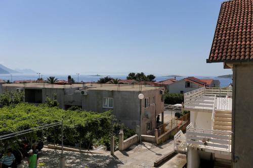Apartment with Terrace and Sea View image 6