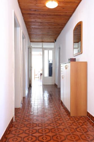 Apartment with Terrace and Sea View image 1