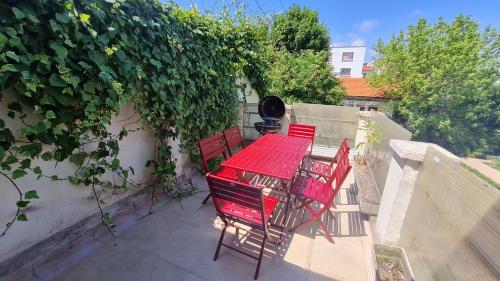 Leon Gambetta F2 Terrasse Jardin - Location saisonnière - Drancy