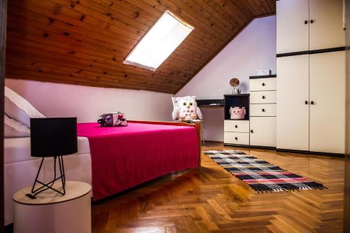 Apartments by the sea Kastel Stafilic Kastela - 10264 - image 7