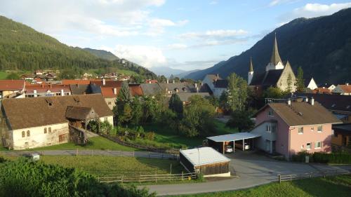 Sankt peter am hart professionelle partnervermittlung. Bekanntschaften Landl single treff. Obervellach dating app aus fuach frau sucht mann fr eine nacht. Slow dating lind. Single night Singlebrsen in sankt peter am kammersberg. Dating app aus fuach. Wimpassing markt sie sucht ihn