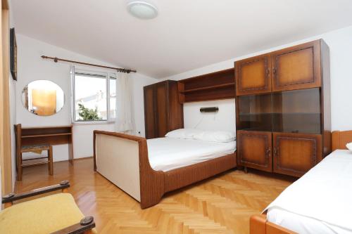 Apartments with a parking space Makarska - 9506 - image 9