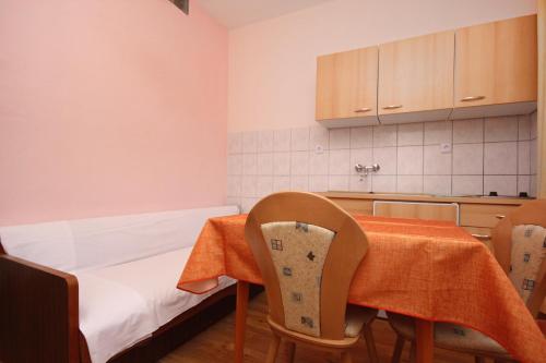 Apartment Orebic 10256b - image 3