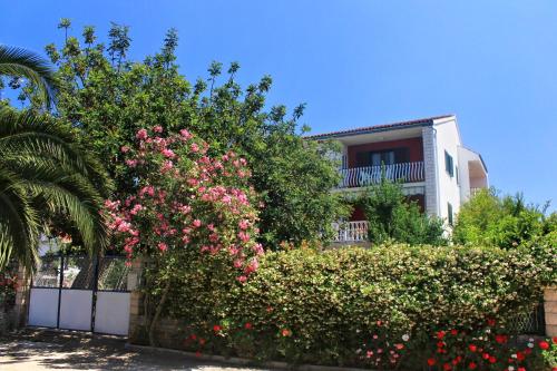 Apartments by the sea Loviste, Peljesac - 10182 - Lovište