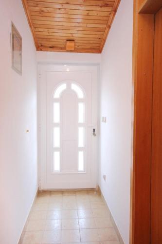 Apartments and rooms by the sea Loviste, Peljesac - 10181