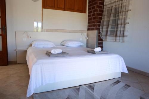 Family friendly house with a swimming pool Zavalatica Korcula - 9476 - image 11