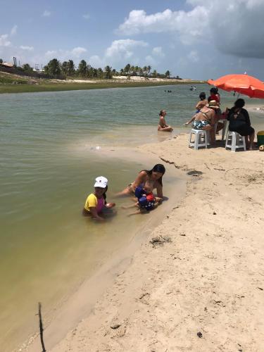 Villa das aguas -Praia do saco -Próximo as lagoas dos Tambaquis e Mangue Seco -térreo