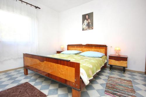 Apartments by the sea Marina Trogir - 9677 - image 7