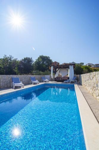 Apartments with a swimming pool Gustirna Trogir - 11703 - image 6