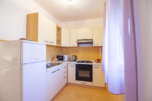 Apartments with a swimming pool Gustirna Trogir - 11703 - image 12