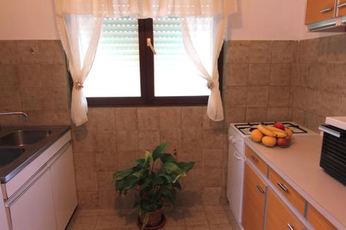 Apartments by the sea Mastrinka Ciovo - 11720 - image 2