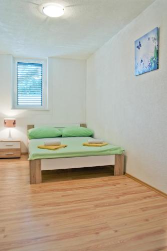 Apartments with a parking space Split - 11726 - image 3